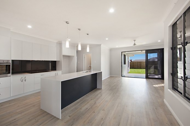 Kitchen, Living, Outdoor entertaining